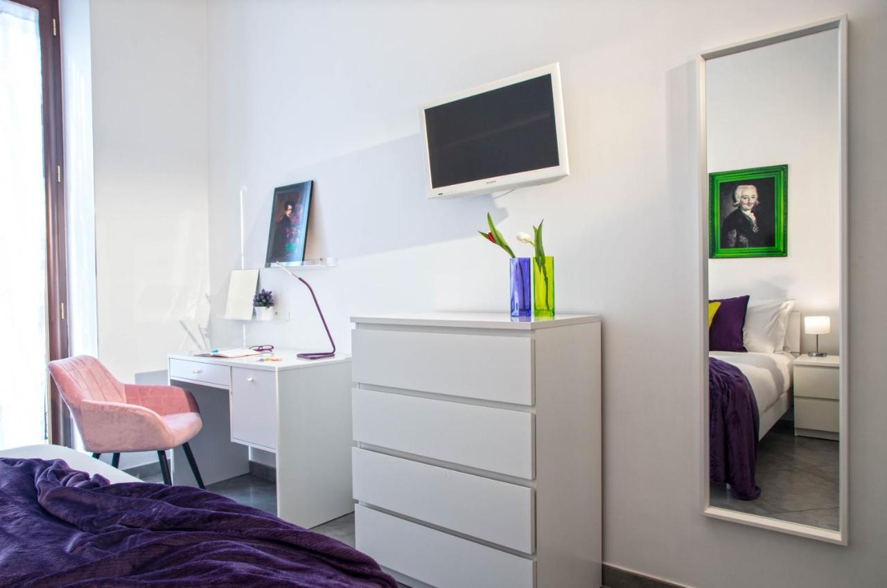 Ferdinando Arthouse Oversized Modern Apartment - By Gocce Team Neapel Exteriör bild